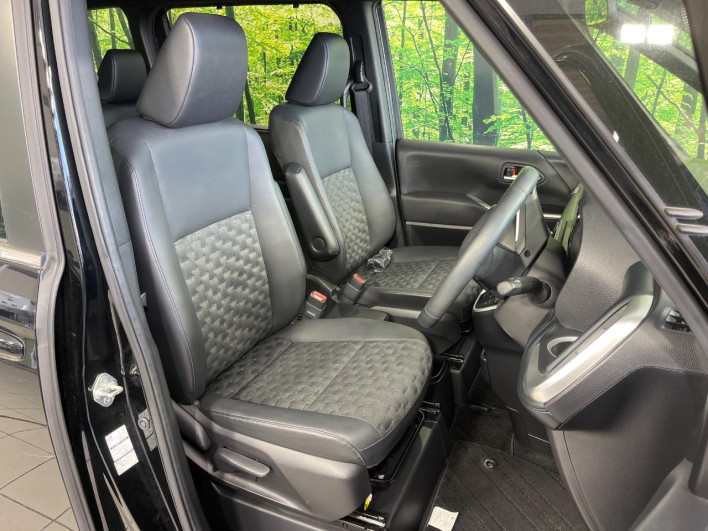 2022 Toyota Voxy 6BA-MZRA90W (UW-69ef58bf46052)[7]