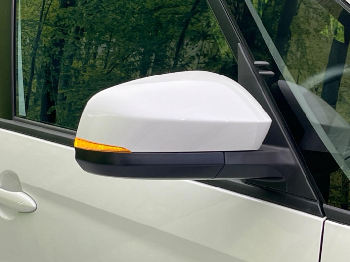 2023 Toyota Voxy 6BA-MZRA90W (UW-69ef58c00826f)[15]