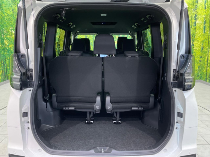 2023 Toyota Voxy 6BA-MZRA90W (UW-69ef58c00826f)[7]