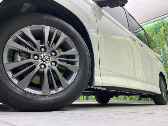 2023 Toyota Voxy 6BA-MZRA90W (UW-69ef58c00826f)[17]