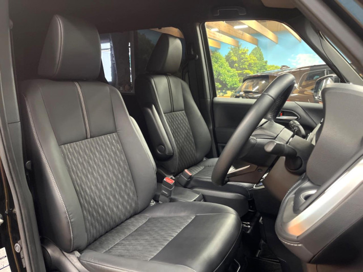 2023 Toyota Noah 6BA-MZRA90W (UW-69ef58c070dc4)[27]