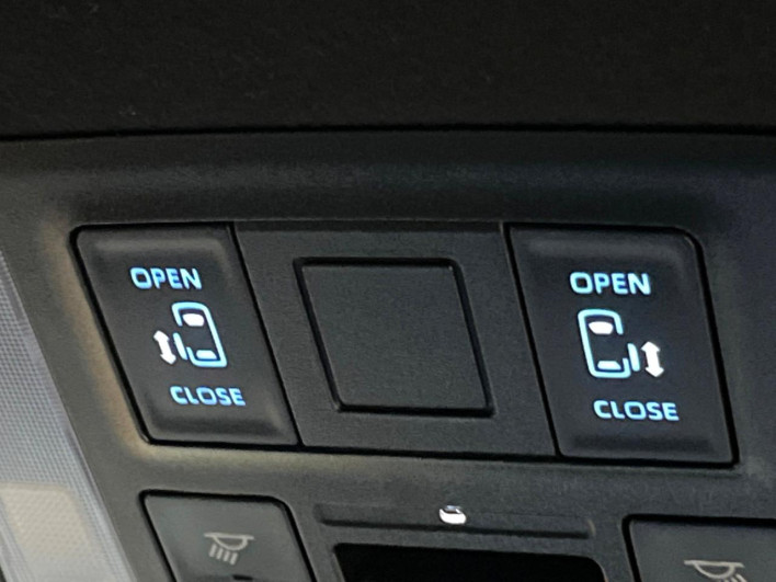 2023 Toyota Noah 6BA-MZRA90W (UW-69ef58c070dc4)[7]