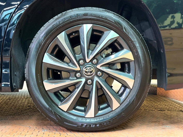 2023 Toyota Voxy 6BA-MZRA90W (UW-69ef58c153018)[18]