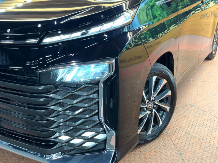 2023 Toyota Voxy 6BA-MZRA90W (UW-69ef58c153018)[15]