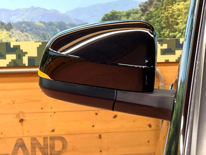 2023 Toyota Voxy 6BA-MZRA90W (UW-69ef58c153018)[13]