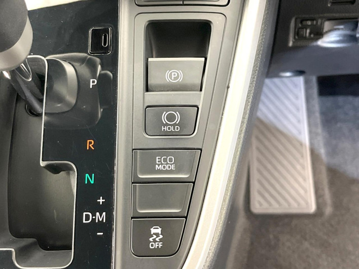 2023 Toyota Voxy 6BA-MZRA90W (UW-69ef58c1825d7)[14]