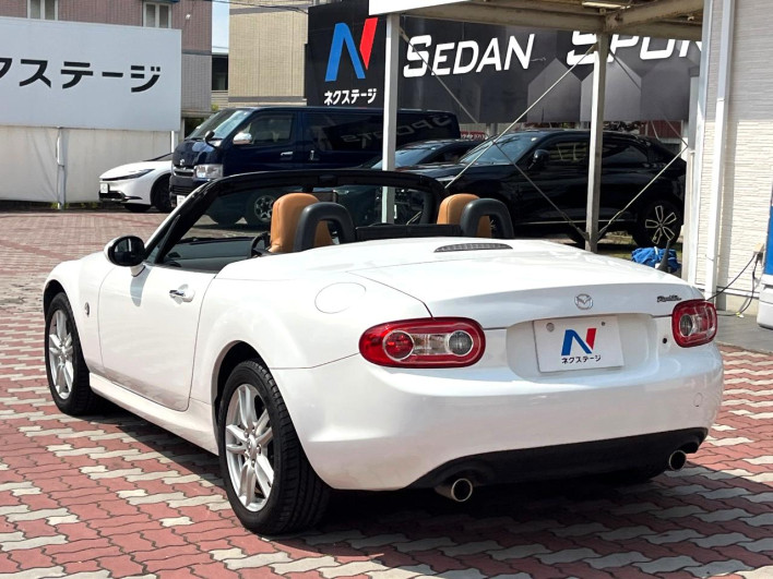 2011 Mazda Roadster DBA-NCEC (UW-69ef58c23630b)[27]
