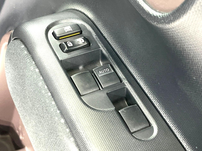 2015 Toyota Spade DBA-NCP145 (UW-69ef58c23b530)[26]