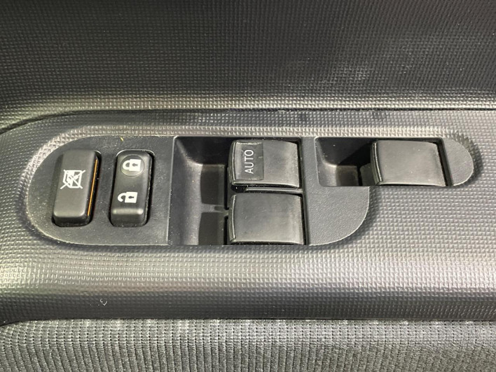 2019 Toyota Spade DBA-NCP145 (UW-69ef58c310112)[4]