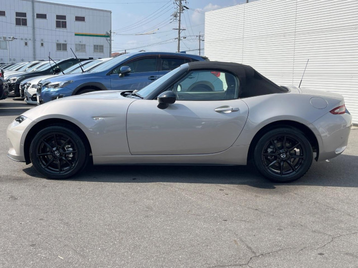 2022 Mazda Roadster 5BA-ND5RC (UW-69ef58c44ab72)[21]