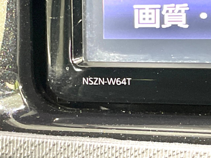 2015 Toyota Aqua DAA-NHP10 (UW-69ef58c5e2e31)[22]