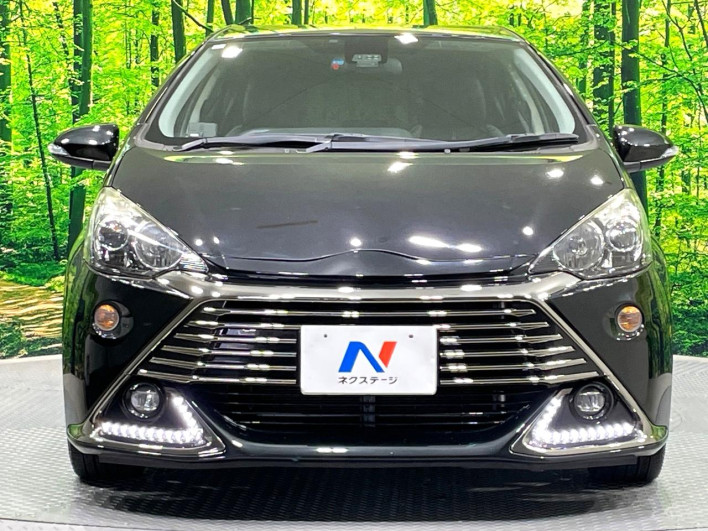 2015 Toyota Aqua DAA-NHP10 (UW-69ef58c5e2e31)[5]