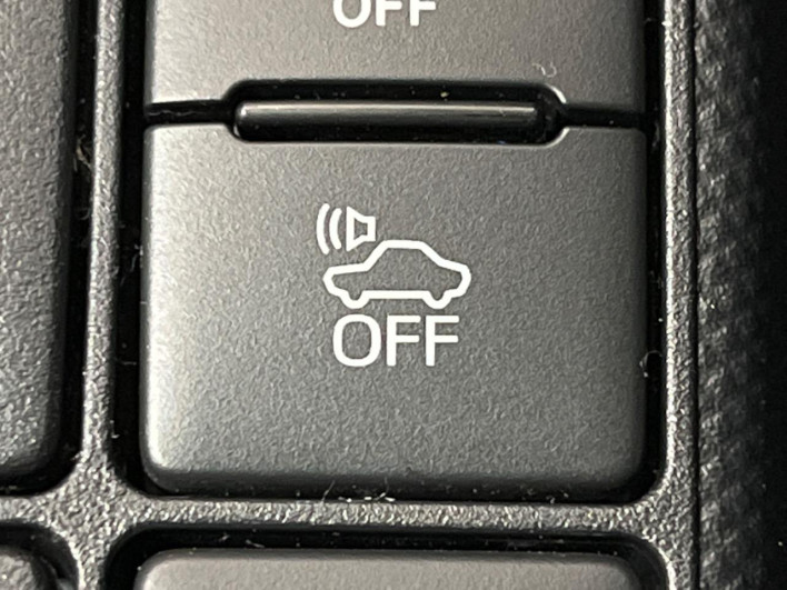 2016 Toyota Aqua DAA-NHP10 (UW-69ef58c65872a)[13]