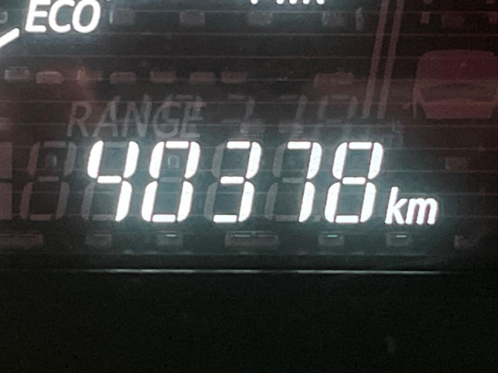 2016 Toyota Aqua DAA-NHP10 (UW-69ef58c65872a)[2]