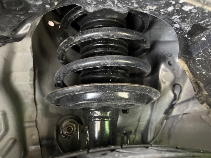 2016 Toyota Aqua DAA-NHP10 (UW-69ef58c65872a)[24]