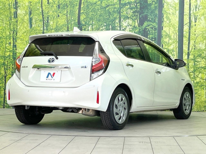 2019 Toyota Aqua DAA-NHP10 (UW-69ef58c66421c)[9]