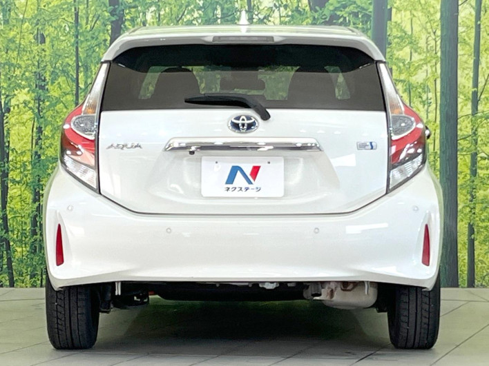 2019 Toyota Aqua DAA-NHP10 (UW-69ef58c66421c)[10]