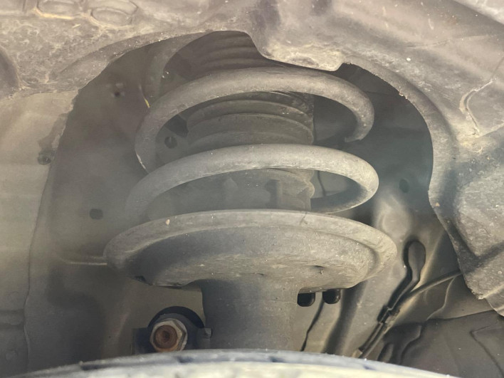 2019 Toyota Aqua DAA-NHP10 (UW-69ef58c754ca6)[8]