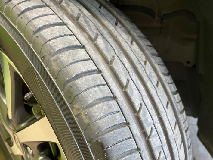 2019 Toyota Aqua DAA-NHP10 (UW-69ef58c754ca6)[12]