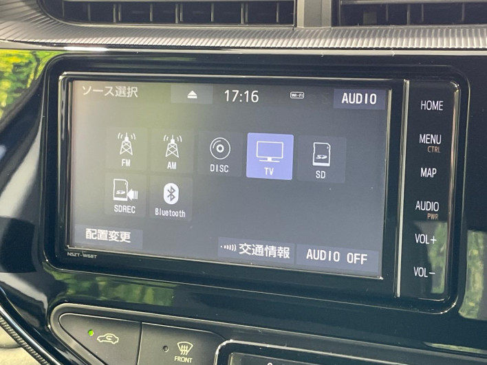 2019 Toyota Aqua DAA-NHP10 (UW-69ef58c754ca6)[25]