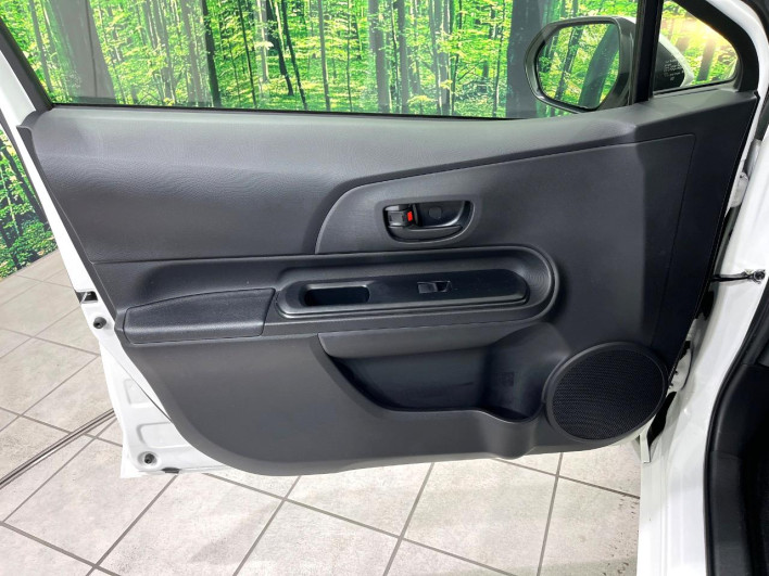 2020 Toyota Aqua 6AA-NHP10 (UW-69ef58c7d892e)[27]