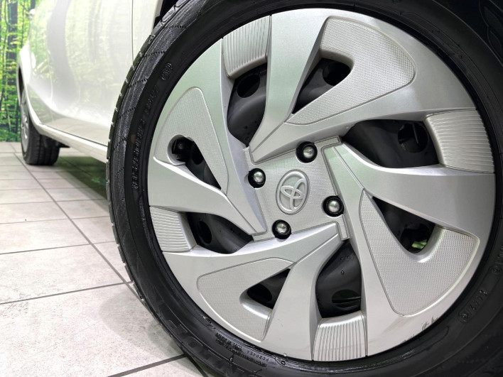 2020 Toyota Aqua 6AA-NHP10 (UW-69ef58c7d892e)[17]