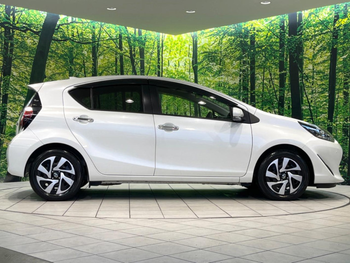 2021 Toyota Aqua 6AA-NHP10 (UW-69ef58c87596d)[13]