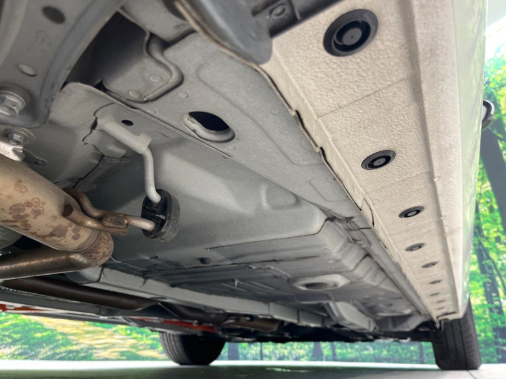 2021 Toyota Aqua 6AA-NHP10 (UW-69ef58c87596d)[28]