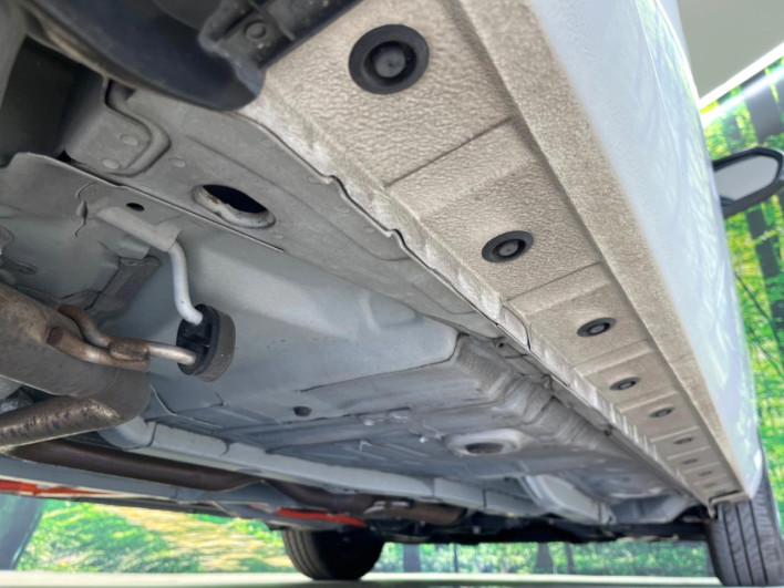 2021 Toyota Aqua 6AA-NHP10 (UW-69ef58c875b8e)[29]