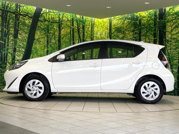 2021 Toyota Aqua 6AA-NHP10 (UW-69ef58c875b8e)[18]