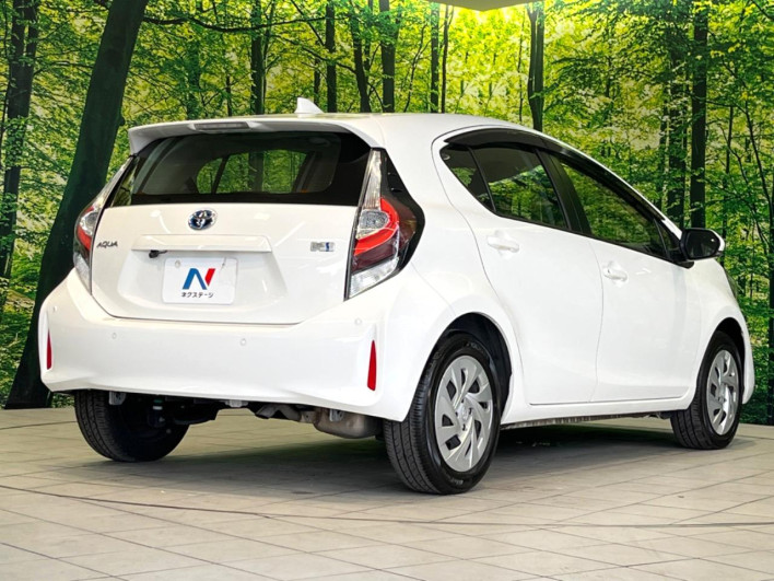 2021 Toyota Aqua 6AA-NHP10 (UW-69ef58c875b8e)[15]