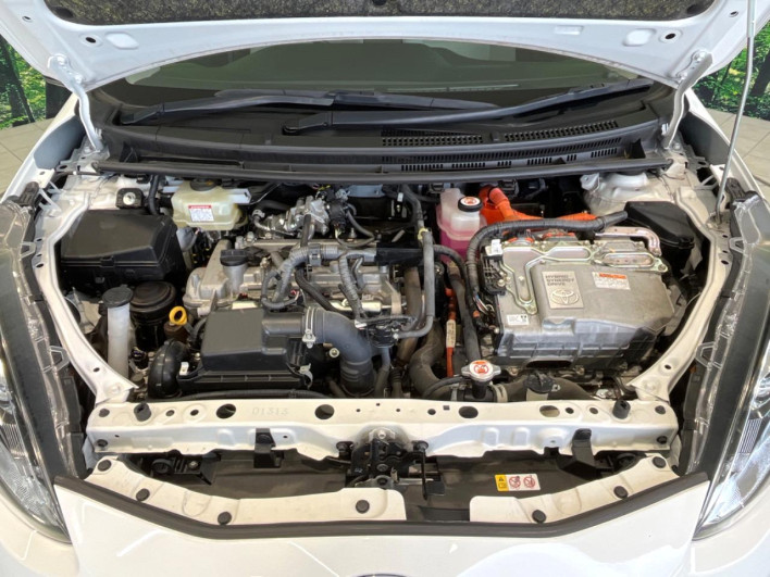 2021 Toyota Aqua 6AA-NHP10 (UW-69ef58c875b8e)[10]