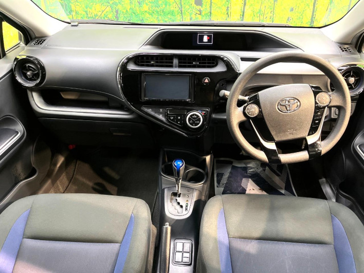 2021 Toyota Aqua 6AA-NHP10 (UW-69ef58c9f1746)[15]