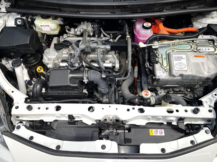 2021 Toyota Aqua 6AA-NHP10 (UW-69ef58c9f1746)[4]