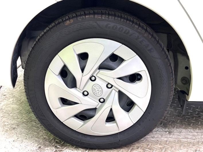 2021 Toyota Aqua 6AA-NHP10 (UW-69ef58c9f1746)[26]