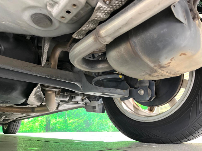 2013 Toyota Aqua DAA-NHP10 (UW-69ef58ca4cfff)[10]