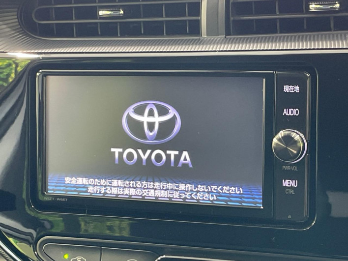 2018 Toyota Aqua DAA-NHP10 (UW-69ef58ca5b47b)[24]