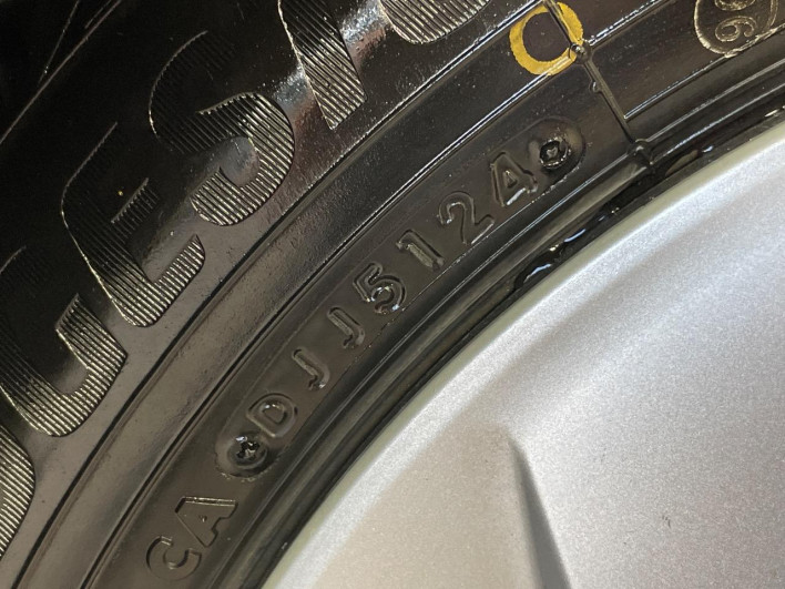 2018 Toyota Aqua DAA-NHP10 (UW-69ef58ca5b47b)[9]