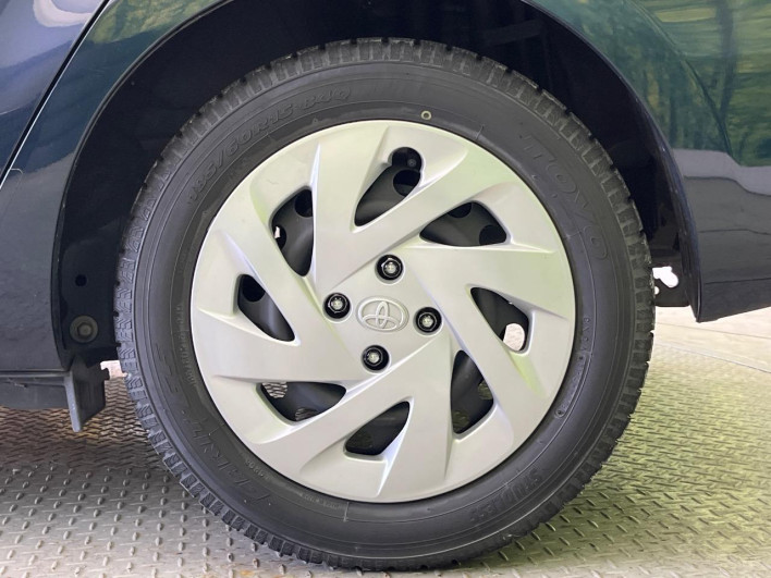 2018 Toyota Aqua DAA-NHP10 (UW-69ef58cb29483)[23]