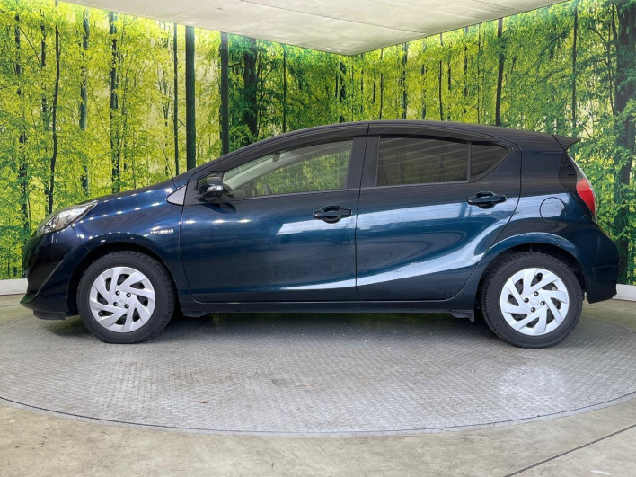 2018 Toyota Aqua DAA-NHP10 (UW-69ef58cb29483)[7]