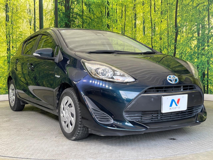 2018 Toyota Aqua DAA-NHP10 (UW-69ef58cb29483)[12]