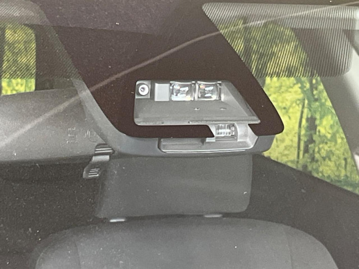 2018 Toyota Aqua DAA-NHP10 (UW-69ef58cb29483)[13]