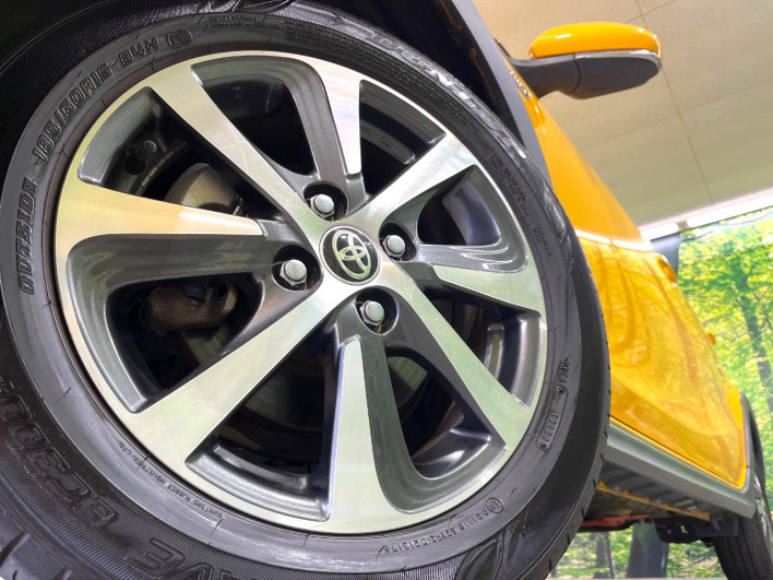 2019 Toyota Aqua DAA-NHP10H (UW-69ef58cbe2b0c)[17]