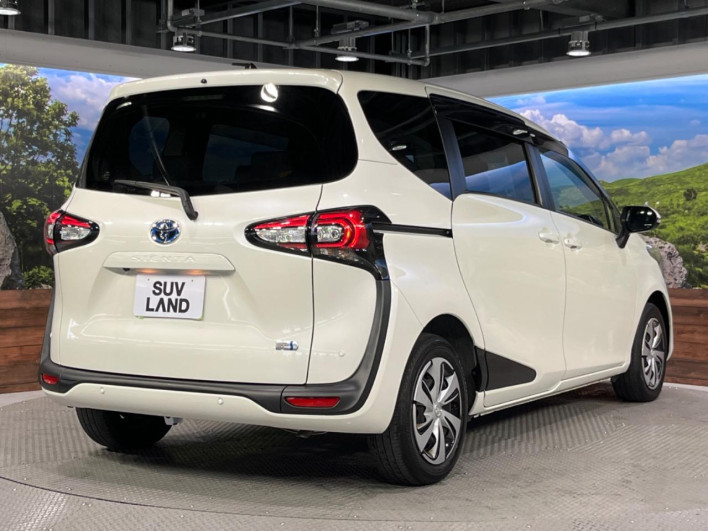 2022 Toyota Sienta 6AA-NHP170G (UW-69ef58cdeeab7)[21]