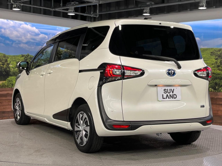 2022 Toyota Sienta 6AA-NHP170G (UW-69ef58cdeeab7)[23]