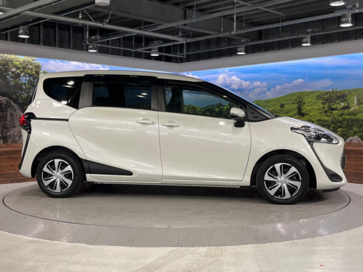 2022 Toyota Sienta 6AA-NHP170G (UW-69ef58cdeeab7)[20]