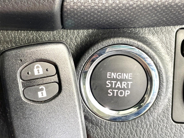 2016 Toyota Vitz DBA-NSP130 (UW-69ef58ce09bce)[10]