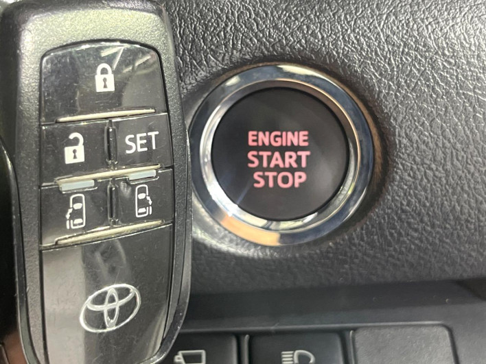 2021 Toyota Sienta 5BA-NSP170G (UW-69ef58cf2e0e9)[27]