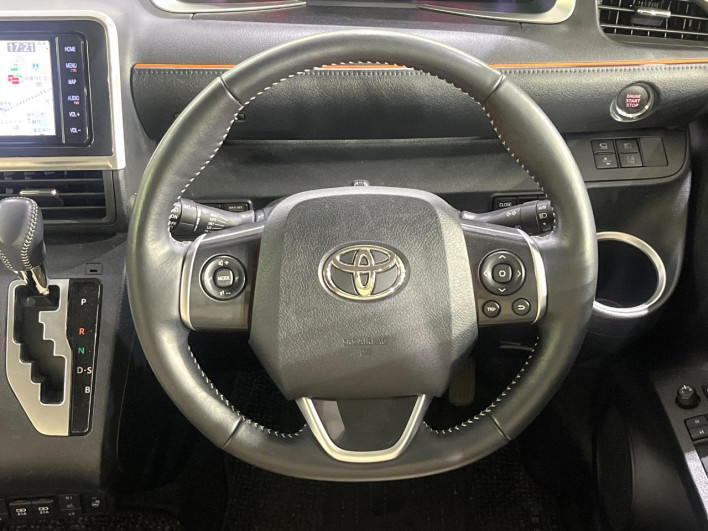 2021 Toyota Sienta 5BA-NSP170G (UW-69ef58cf2e0e9)[22]