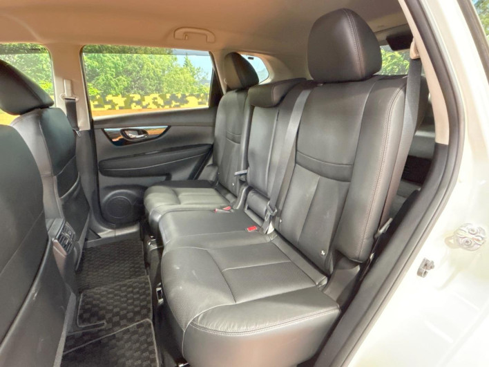 2018 Nissan X-Trail DBA-NT32 (UW-69ef58d26a658)[27]